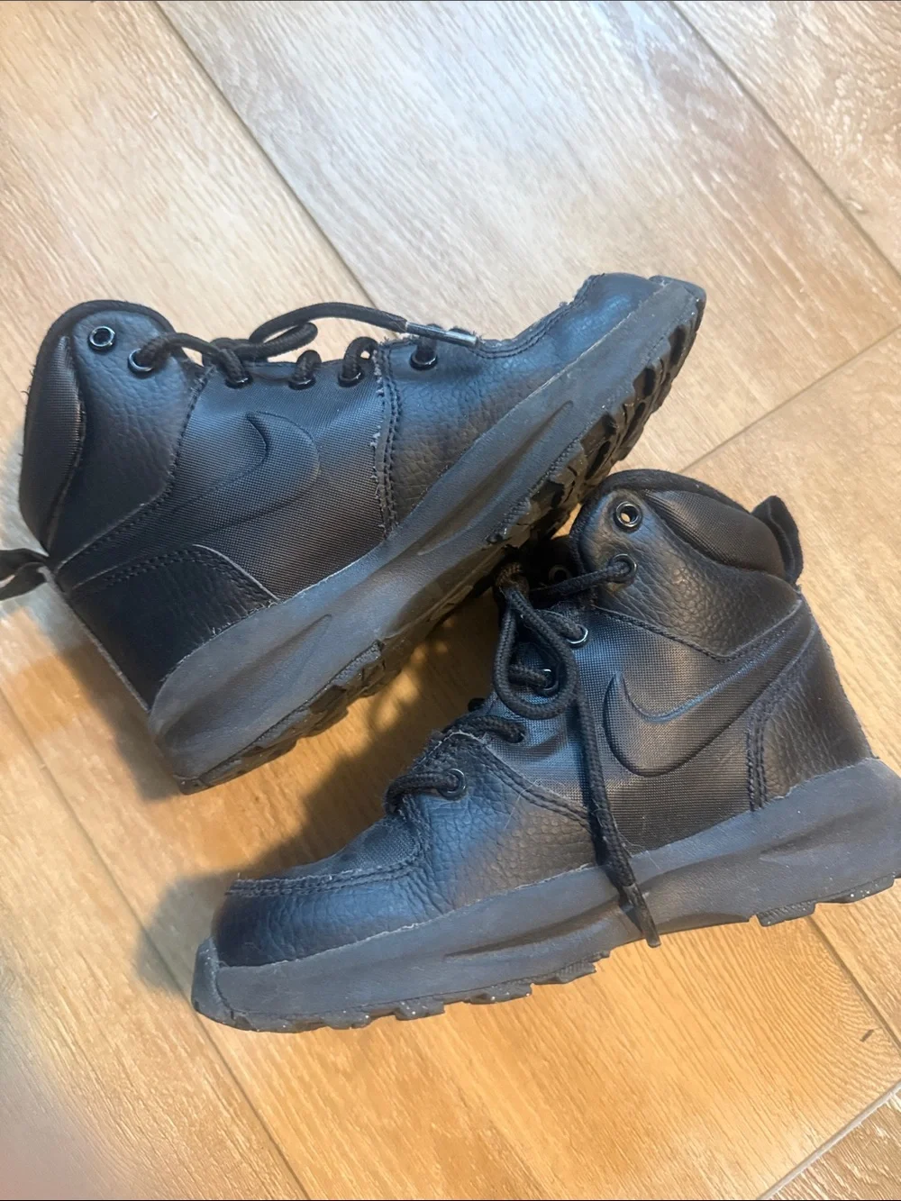 Nike Kids Black High-Top Lace-Up Boots